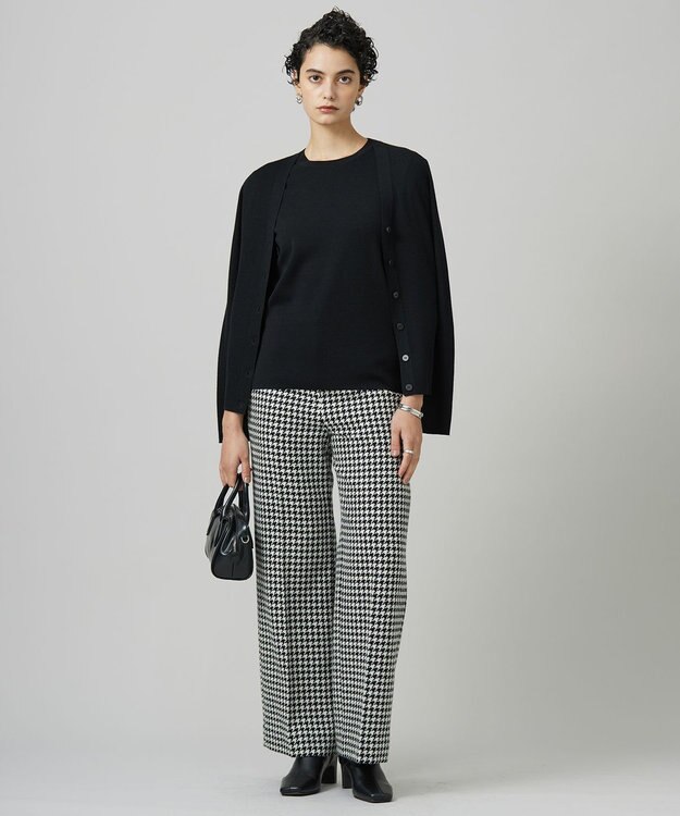 ICB 【洗える】 エクストラファインメリノ クルーネックプルオーバー ブラック系