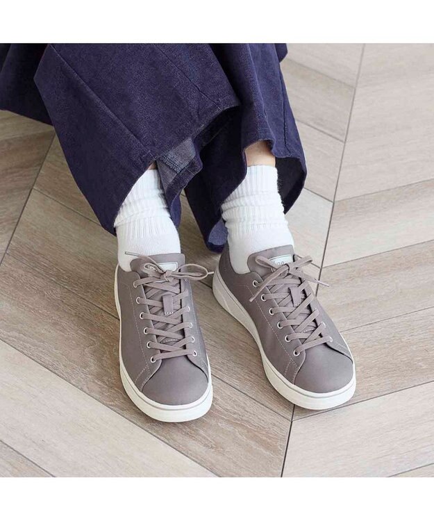ing <ing>【レイン対応】ローカット厚底スニーカー オーク