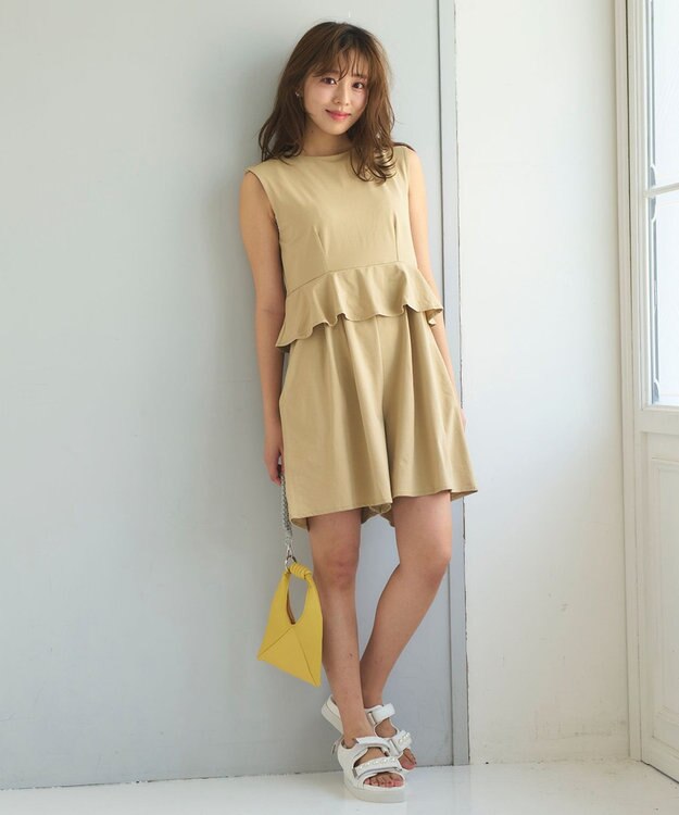 Feroux 【接触冷感・UVカット・吸水速乾】ラッシュガードペプラム オールインワン ベージュ系