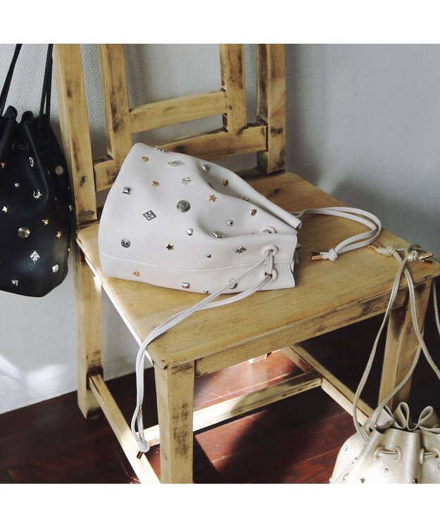 UNBILLION カカトゥ kakatoo / WEB限定ビジューミックスチャーム ドロストバッグ アイボリー