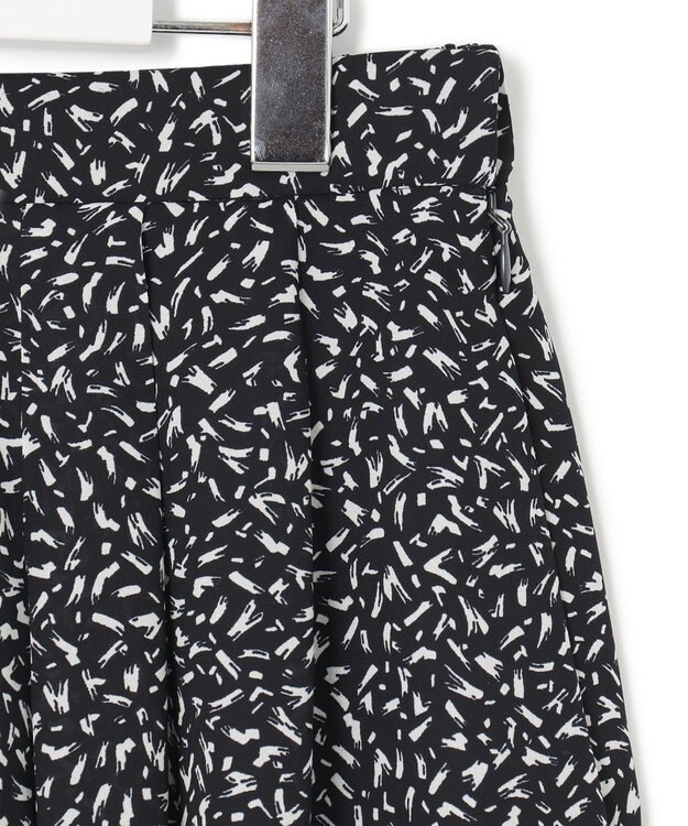 23区 S 【接触冷感/吸水速乾】ペインティングプリント スカート ネイビープリント