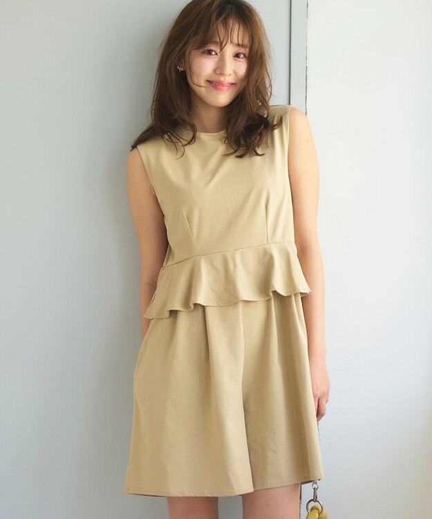 Feroux 【接触冷感・UVカット・吸水速乾】ラッシュガードペプラム オールインワン ベージュ系