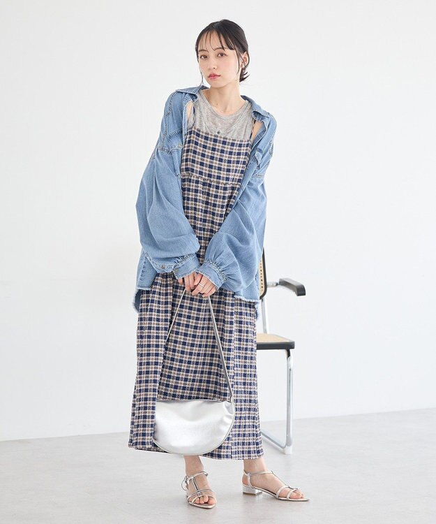 earth music&ecology シャーリングラメチェックキャミワンピース Navy