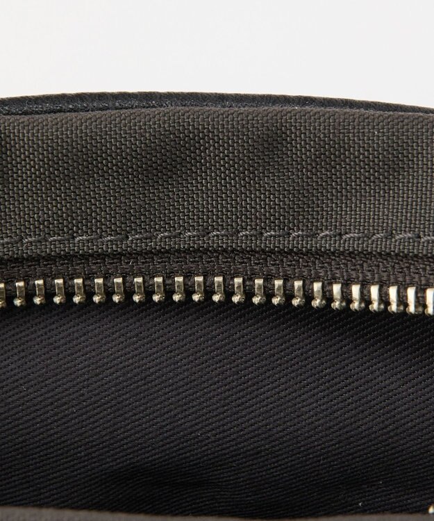 russet コーデュラナイロンスクエアショルダーバッグ(CE-1751) D.Brown