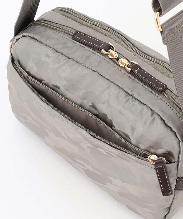 LA BAGAGERIE カモフラジャカード はっ水ショルダー グレージュ