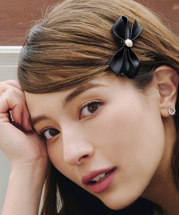 Tiaclasse 【2TYPE/ゴム＆クリップ】レザーリボンヘアアクセサリー クリップ：ブラック