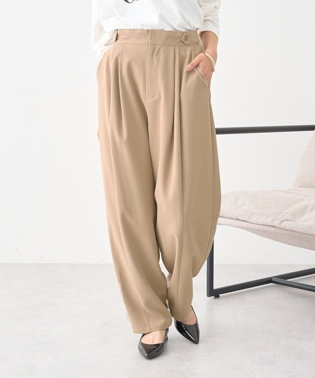 earth music&ecology タックコクーンパンツ Beige