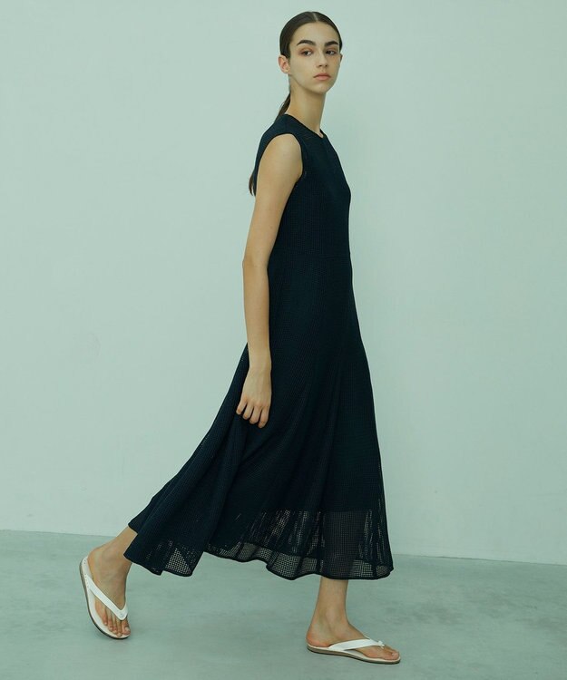 BEIGE， PINE / フレアワンピース Navy