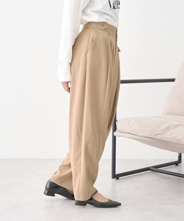 earth music&ecology タックコクーンパンツ Beige