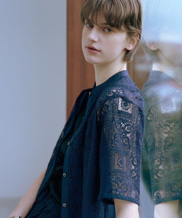 J.PRESS LADIES 【洗える】モザイクレース ハーフスリーブ ブラウス ネイビー系