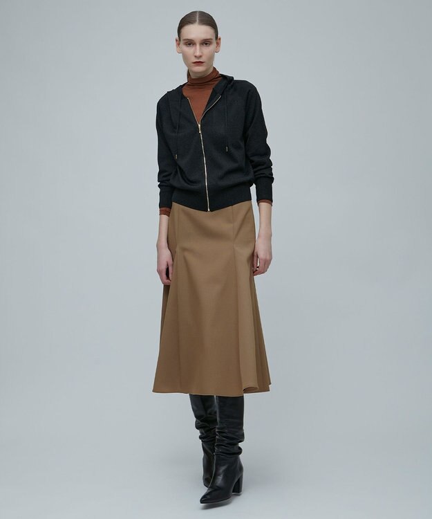 BEIGE， SORE / ハイネックカットソー Camel