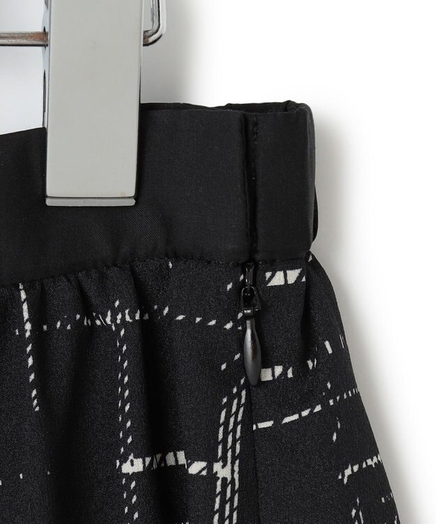 23区 【洗える】モノクロトーンプリント スカート ブラック系