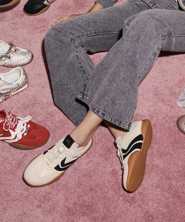 STEVE MADDEN BISCOTTI-R ラインストーンコートニットスニーカー クリームブラック