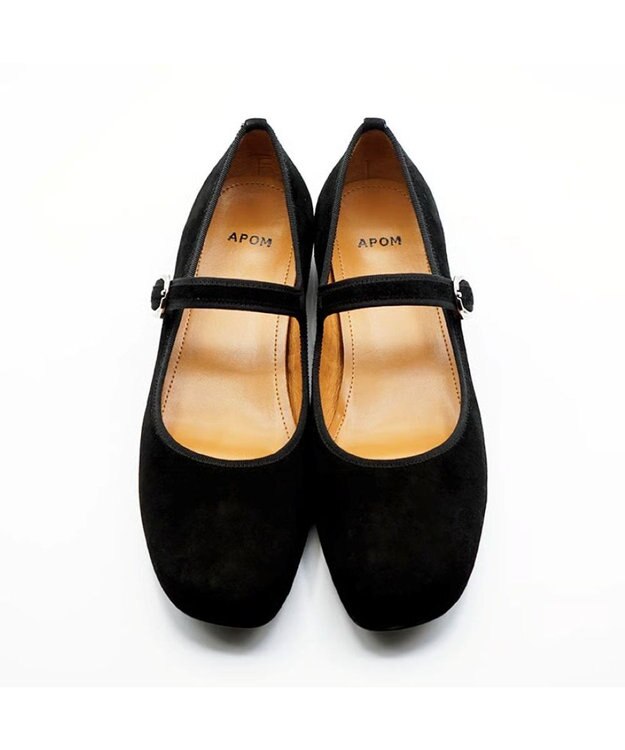 APOM 本革オブリークトゥメリージェーン 20 ブラックスエード