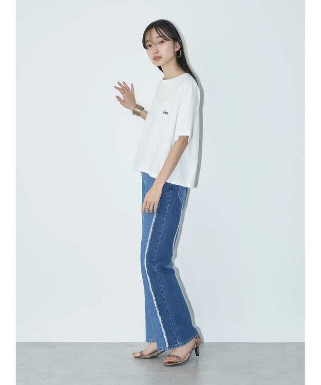 earth music&ecology Ｌｅｅ×ｅ．ｍ．ａ．ｅ　ＢＡＣＫ　ＰＲＩＮＴ　ＴＥＥ Off White