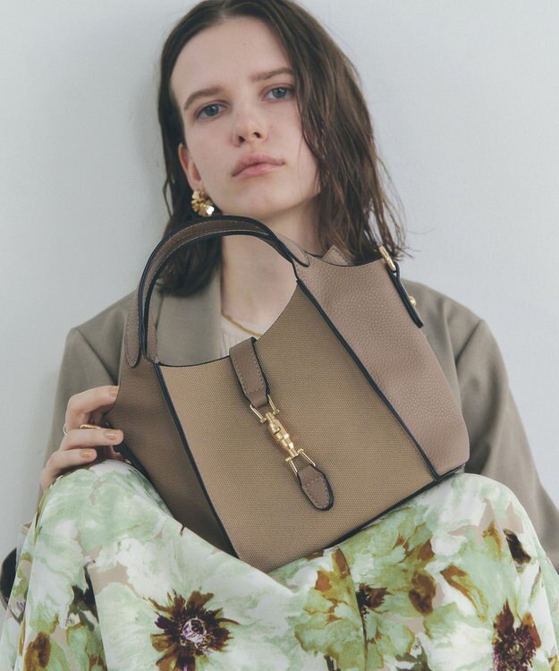 YECCA VECCA 4wayミニバッグ Beige