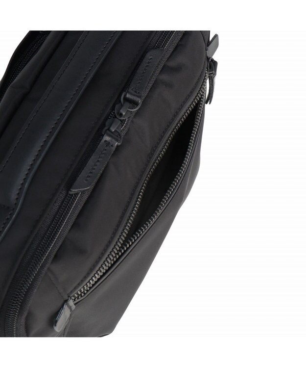 ACE BAGS & LUGGAGE ace. TOKYO  タクシージ ショルダーバッグ 68641 エース ブラック