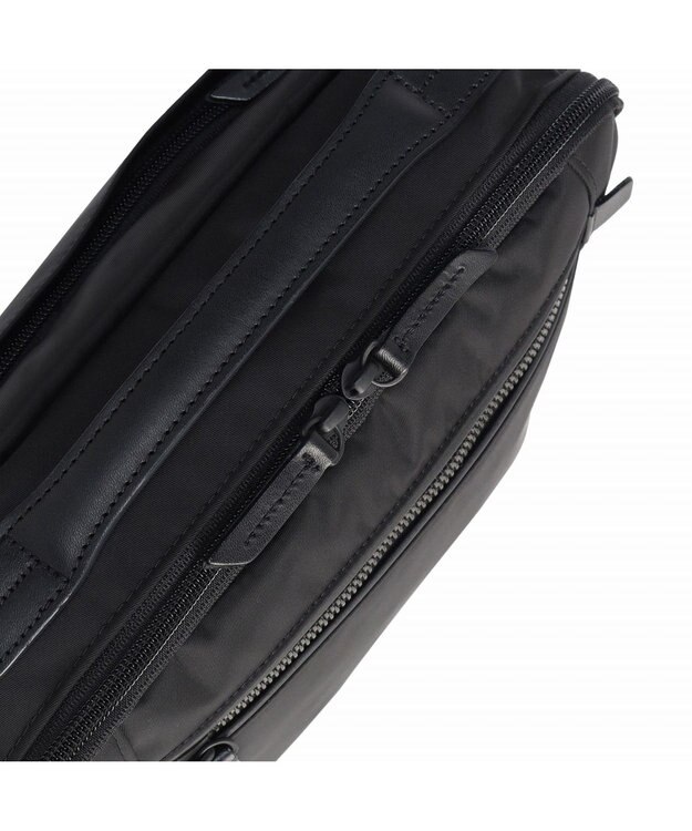 ACE BAGS & LUGGAGE ace. TOKYO  タクシージ ショルダーバッグ 68641 エース ブラック