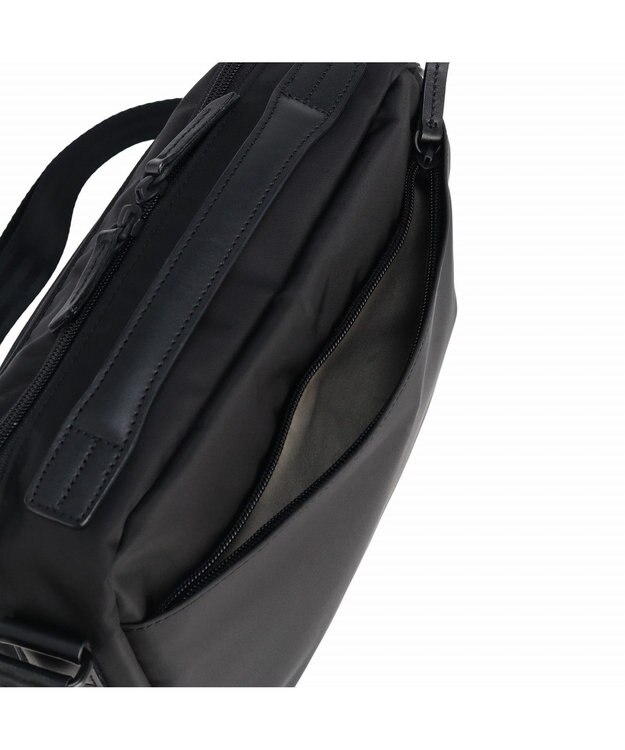 ACE BAGS & LUGGAGE ace. TOKYO  タクシージ ショルダーバッグ 68641 エース ブラック