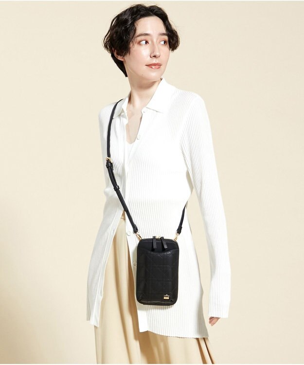 LA BAGAGERIE 【レザー×ステッチ】スマホポシェット ブラック