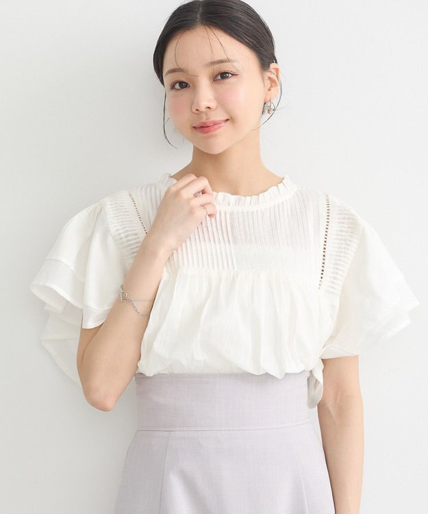 earth music&ecology フリルピンタック半袖ブラウス Off White