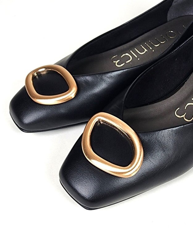 Dominic3 デザインバックル ローヒール レザーパンプス ブラック