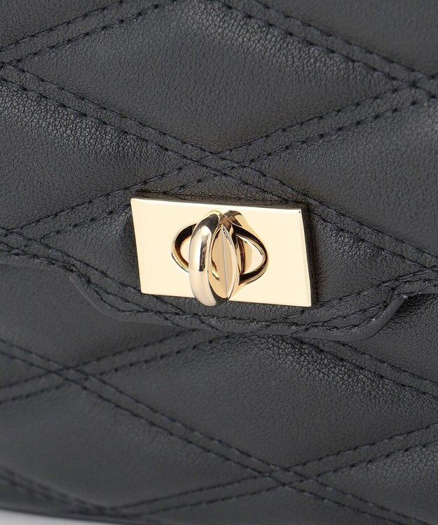 23区 キルティング トップハンドル ショルダーバッグ ブラック系