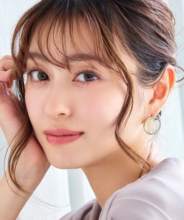 Tiaclasse カラーアクリル＋フープピアス シルバーベージュ