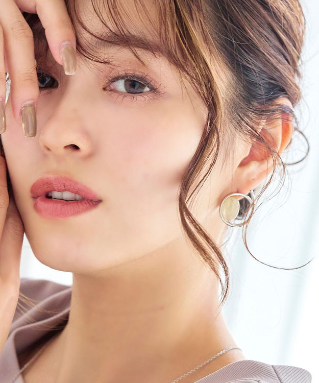 Tiaclasse カラーアクリル＋フープピアス シルバーベージュ