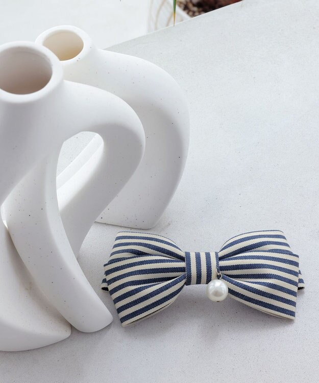 Tiaclasse ボーダーリボンバレッタ（パール付き） ネイビー