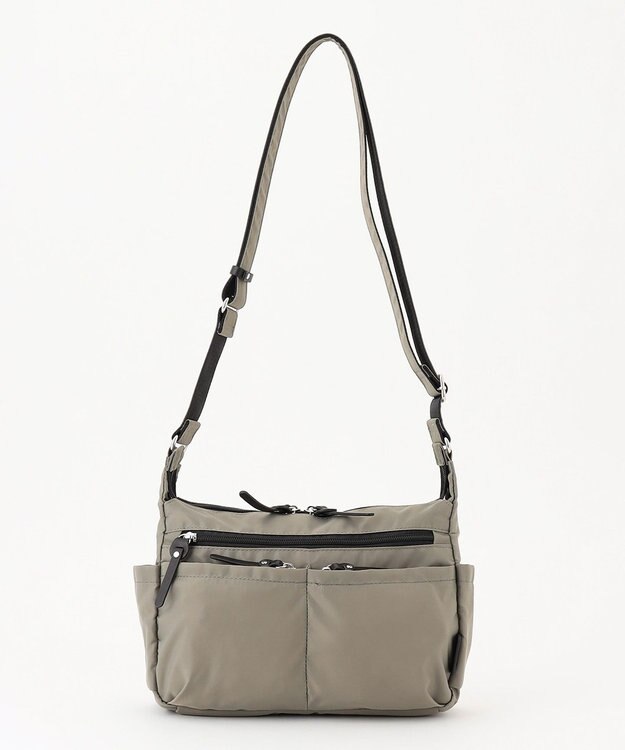 Y'SACCS トリプルポケットベーシックショルダー グレージュ