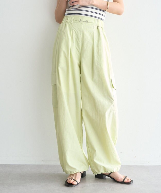 earth music&ecology ビットパーツ付きカーゴパンツ Pistachio