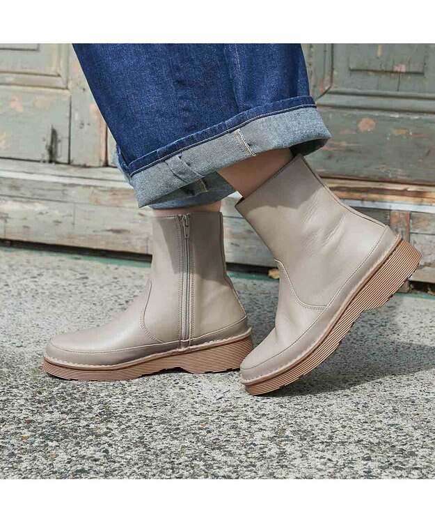 ing <ing>【WEB限定】ボリュームソールラウンドショートブーツ ライトオークカタオシ