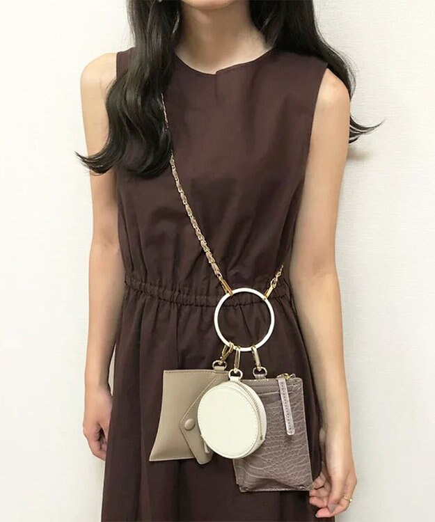 LA BAGAGERIE 【MONICA】カードケースポーチ3連マルチチェーンショルダーバッグ グレージュ