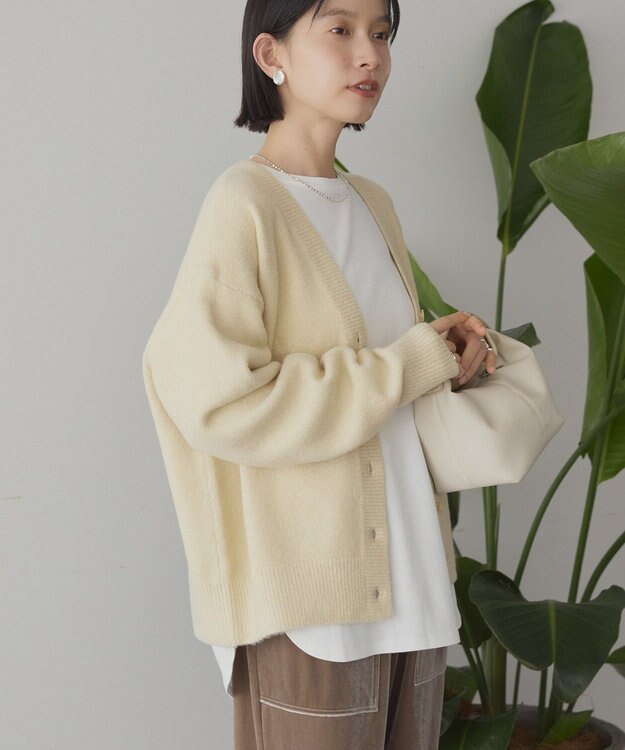 AMERICAN HOLIC Vネックラメニットカーディガン Ivory