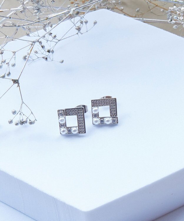 Tiaclasse 【金属アレルギー対応】スクエアストーン養殖パールピアス シルバー