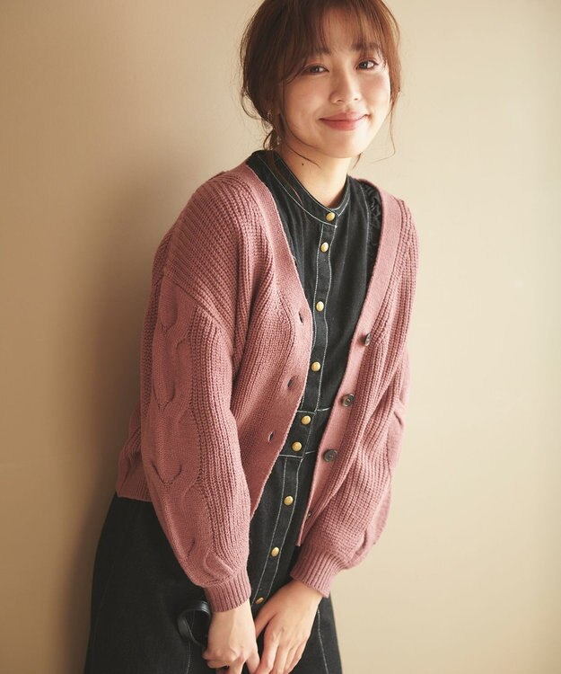 Feroux 【洗える】サイドケーブルバルキー カーディガン ピンク系