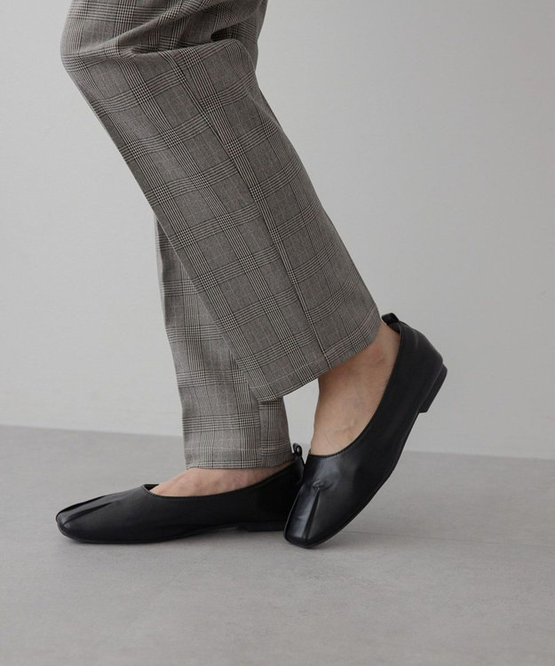 AMERICAN HOLIC 整履きフロントタックパンプス Black