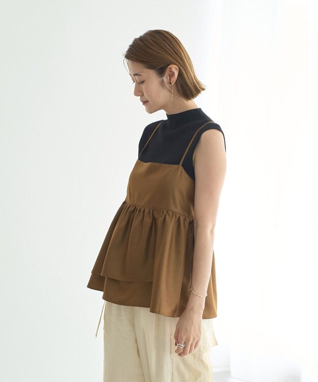 YECCA VECCA シャイニーオーバーキャミ Camel