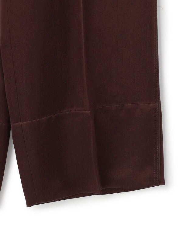 BEIGE， CASSITER / リネンブレンド サテンクロップドパンツ Bordeaux