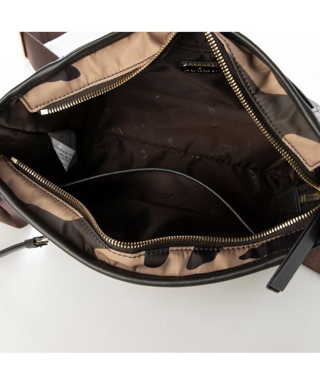 LA BAGAGERIE リサイクルレザー　フラップショルダー カーキ