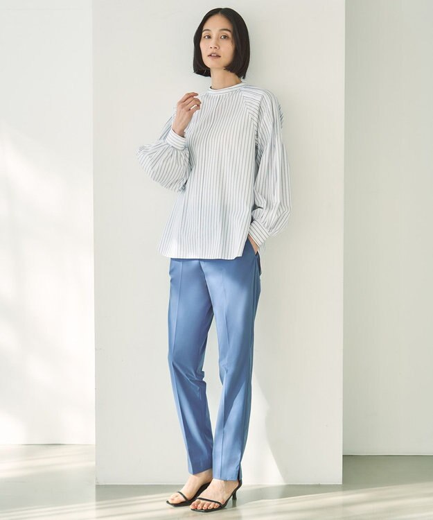 UNFILO FINE MOVE テーパードパンツ ダルブルー