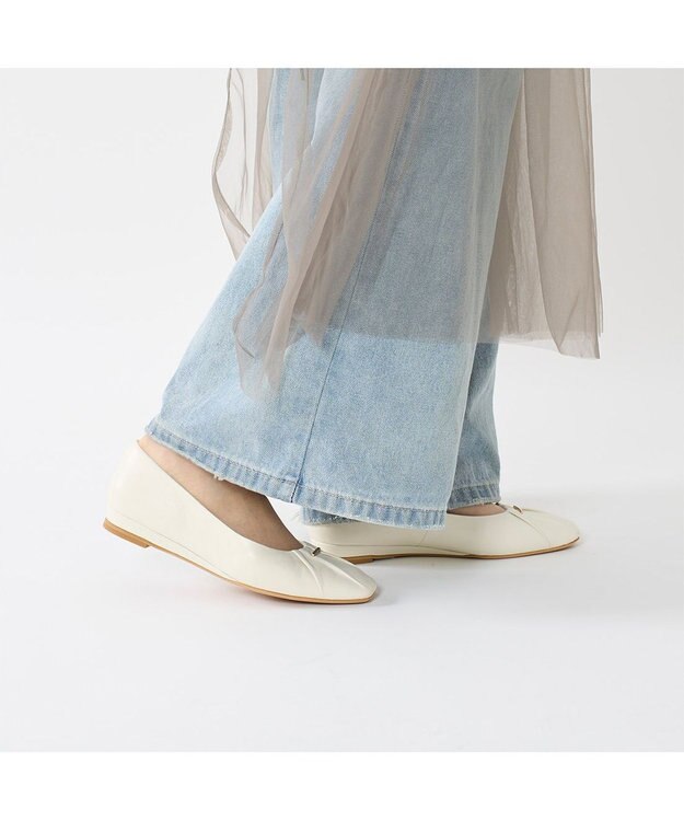 MODE ET JACOMO <MODE ET JACOMO>ソフトレザーフラットパンプス ホワイト