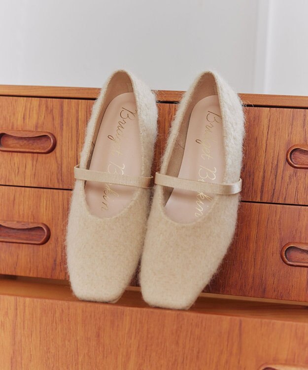 Bridget Birkin 【Bridget Birkin】エラスティックバンドもこもこスクエアバレエシューズ ベージュ