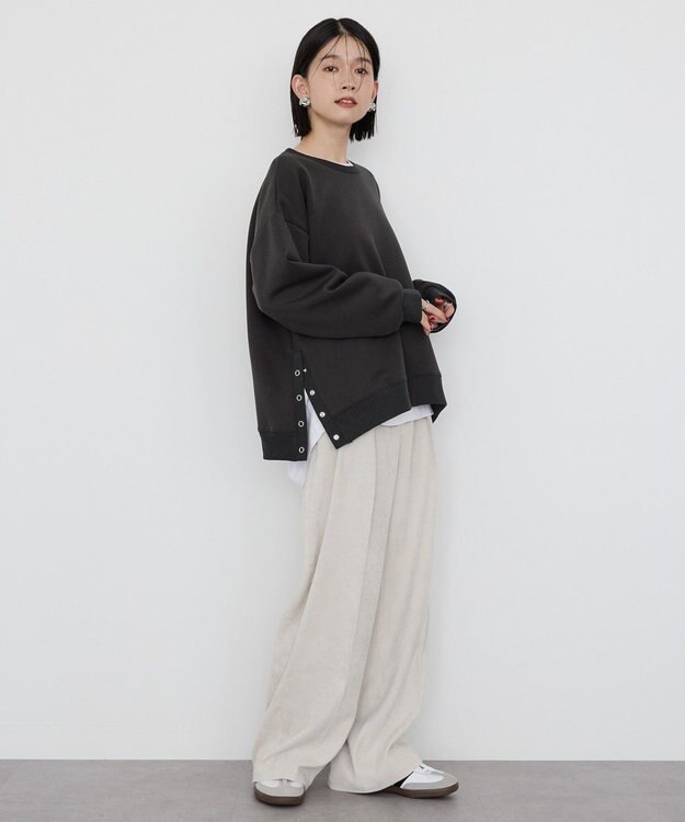 AMERICAN HOLIC サイドドットボタンポンチプルオーバー Charcoal Gray