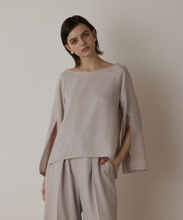 GRACE CONTINENTAL スリットスリーブトップ ベージュ