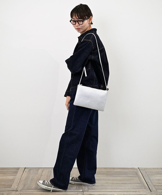 Hekhèr Le Style de Vie 新素材・新色追加【日本製】シュリンクレザー スクエアショルダーバッグ シルバー シルバー