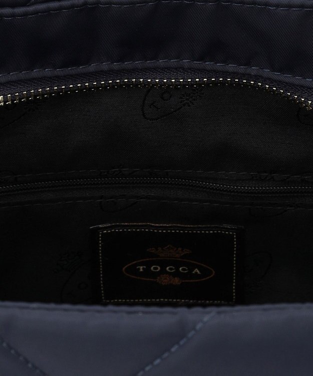 TOCCA 【撥水・A4サイズ対応】TRACE PAVE QUILT TOTE キルトバッグ ネイビー系