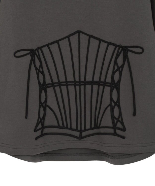 Green Parks ■ESCAR コルセットコード刺繍プルオーバー Charcoal Gray