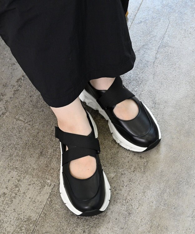 Pointer 日本製 本革ストラップスニーカー ブラック
